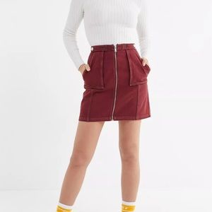 BDG Tate Denim Zip-Front Utility Skirt. Size M